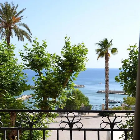 Agora Panoramic Bed & Breakfast