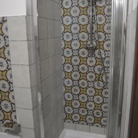 Agora Panoramic Bed & Breakfast 3*