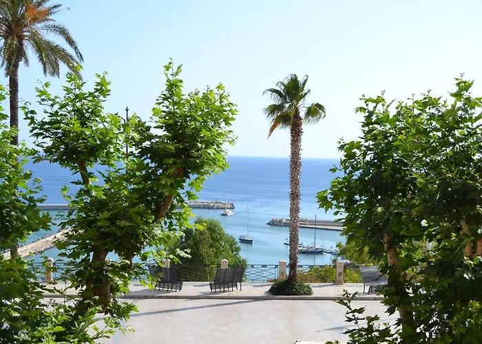 Agorà Panoramic Bed & Breakfast 3*