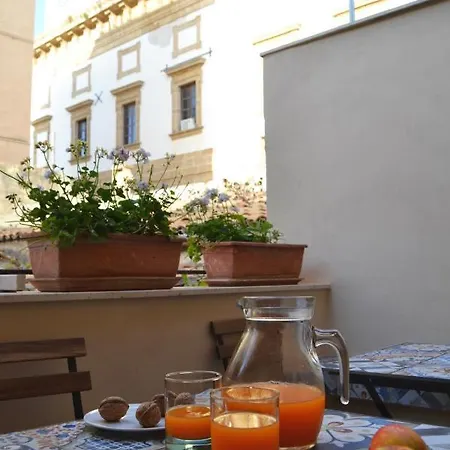 Agora Panoramic 3*