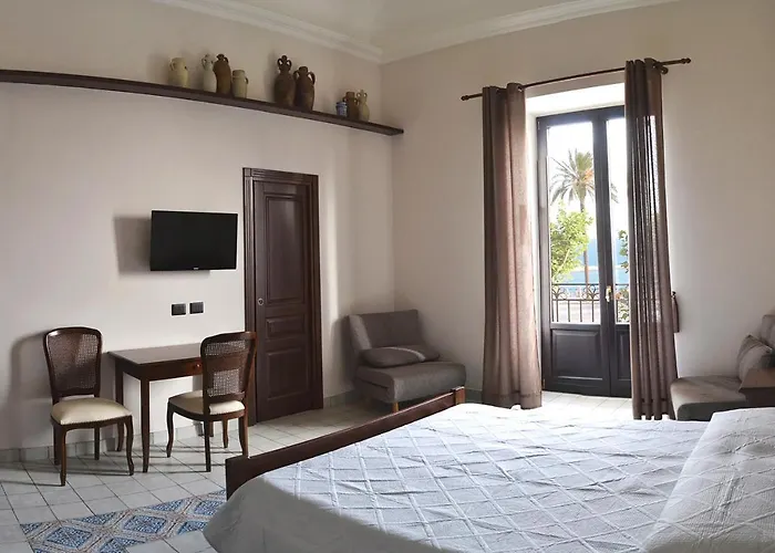 Agora Panoramic 3* 夏卡